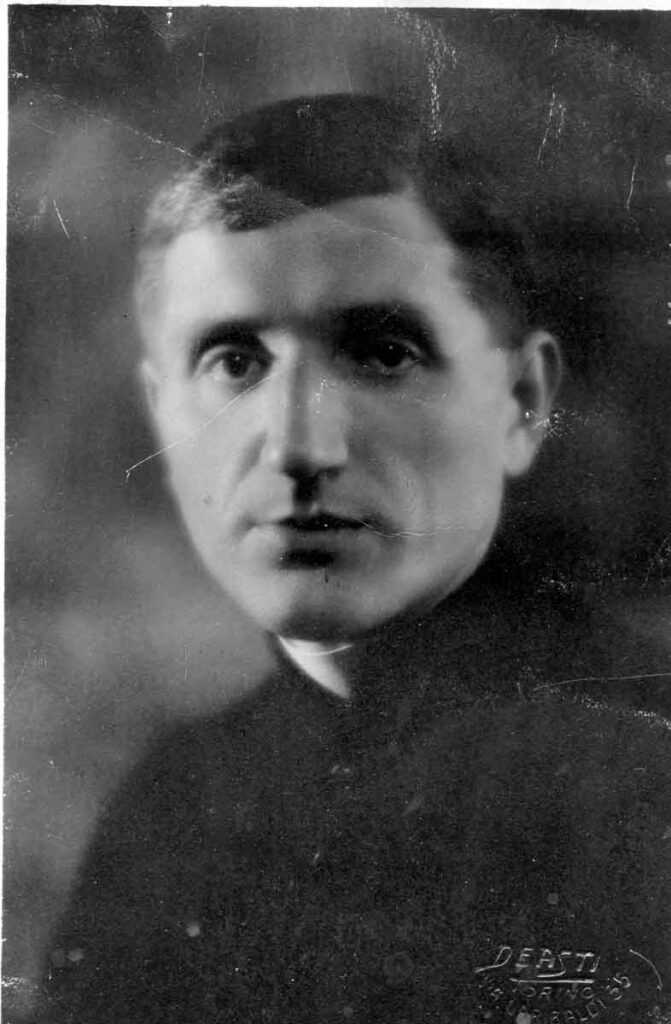 Foto 1 DG) Don Germano Zandonella Gorgolon, giovane salesiano (arch. izc)